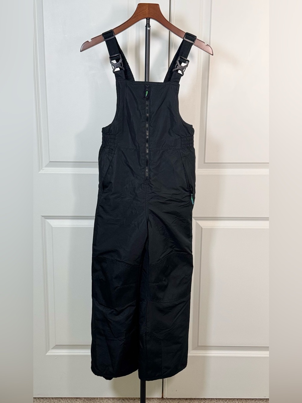 Champion Kids Snow Bib Pants 8-10 Black Insulated Ski Snowboard Winter Overalls